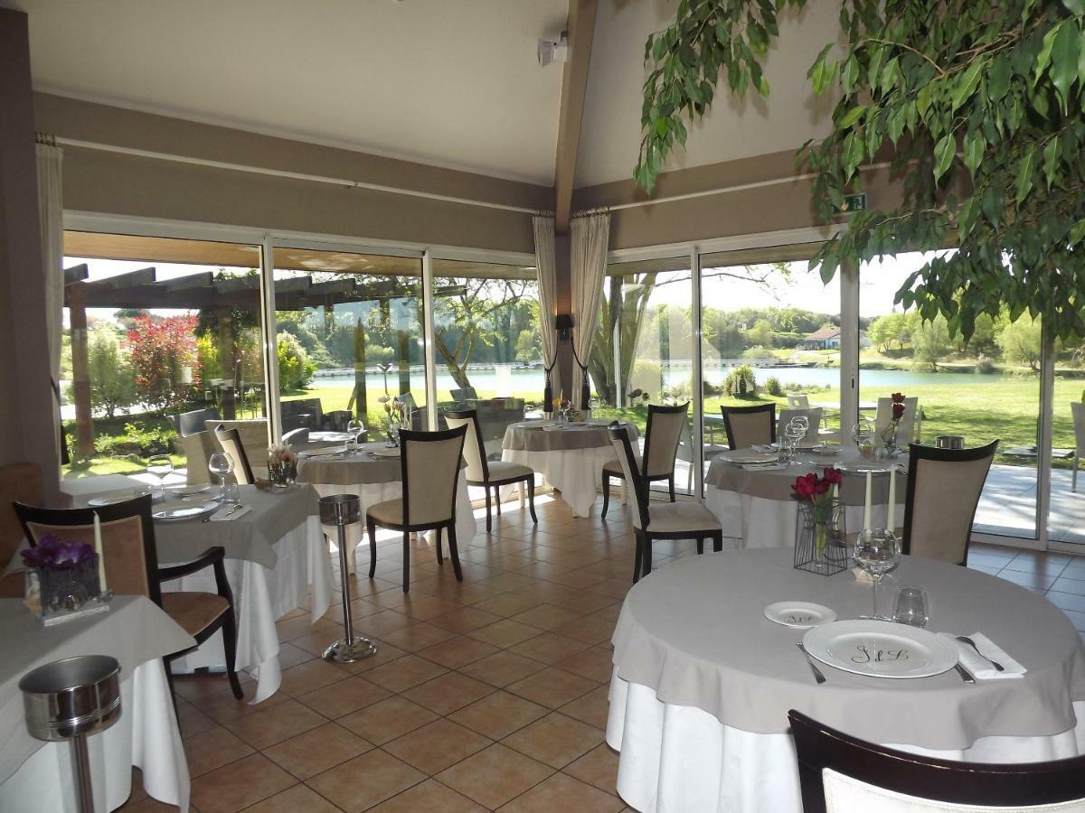 Les Jardins Du Lac Trizay Exterior photo